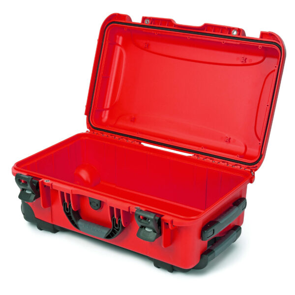 nanuk 935 red open c9bda389 2966 46d0 b0dd c49741d8d084