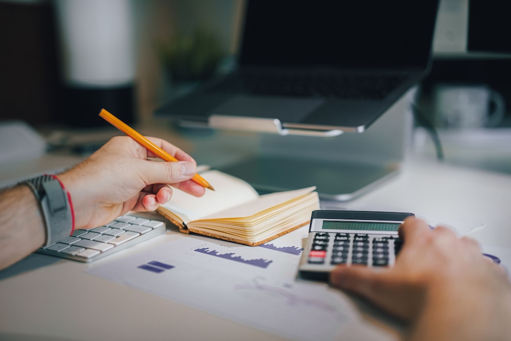Aide et soutien face au stress financier gism